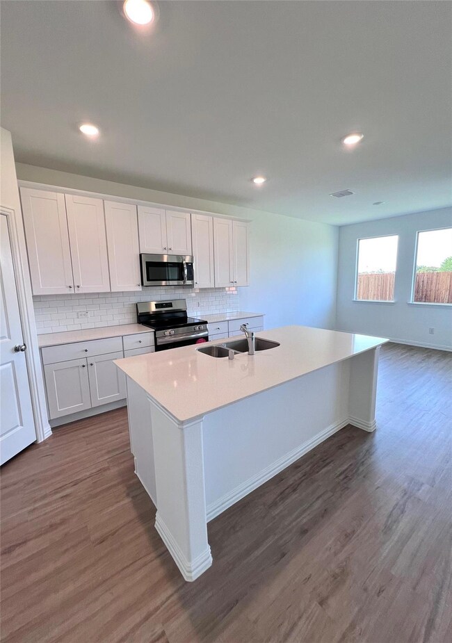 132 Ardsley Ln, Princeton, TX 75407 - photo 3