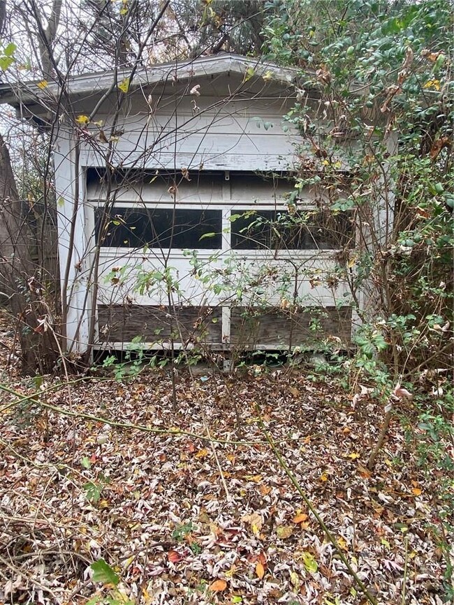 225 Stapleton Dr, Prairie Grove, AR 72753 - photo 2