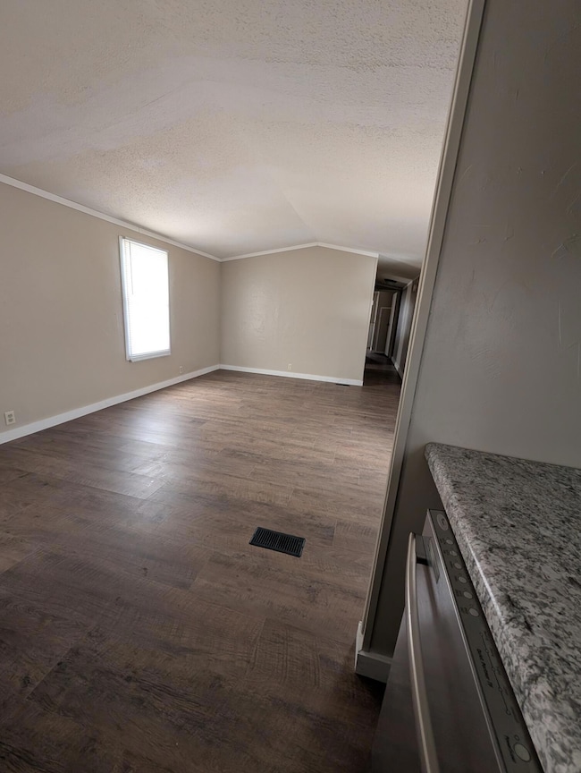 36 West St, Caledonia, OH 43314 - photo 3