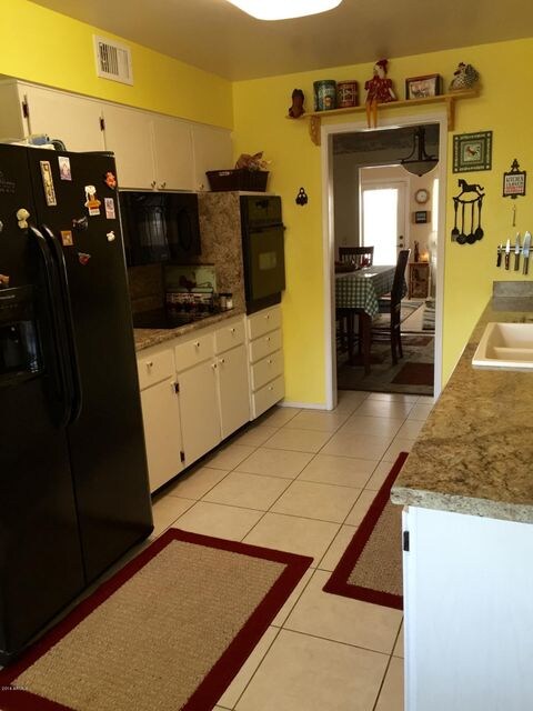 10017 W Deanita Ln unit 8, Sun City, AZ 85351 - photo 5