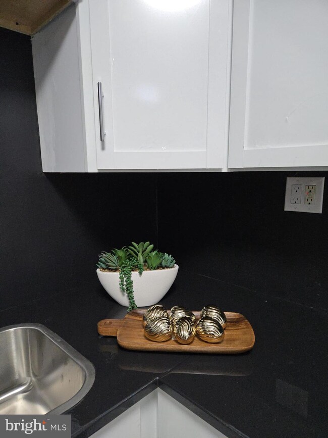 505 S 15th St, Reading, PA 19602 - photo 7