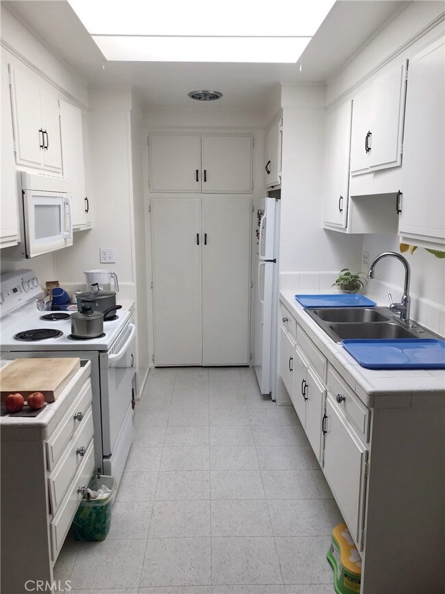 2257 Via Puerta unit T, Laguna Woods, CA 92637 - photo 6