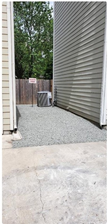 734 Link Rd, Houston, TX 77009 - photo 4