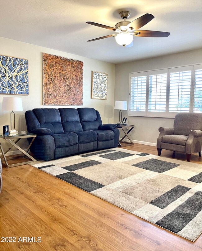 13FA340B-1A3F-4E70-9077-039DA5DCDDBE_1_2