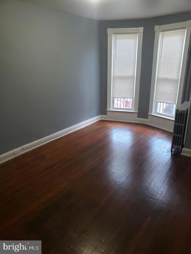810 Appleton St, Baltimore, MD 21217 - photo 2
