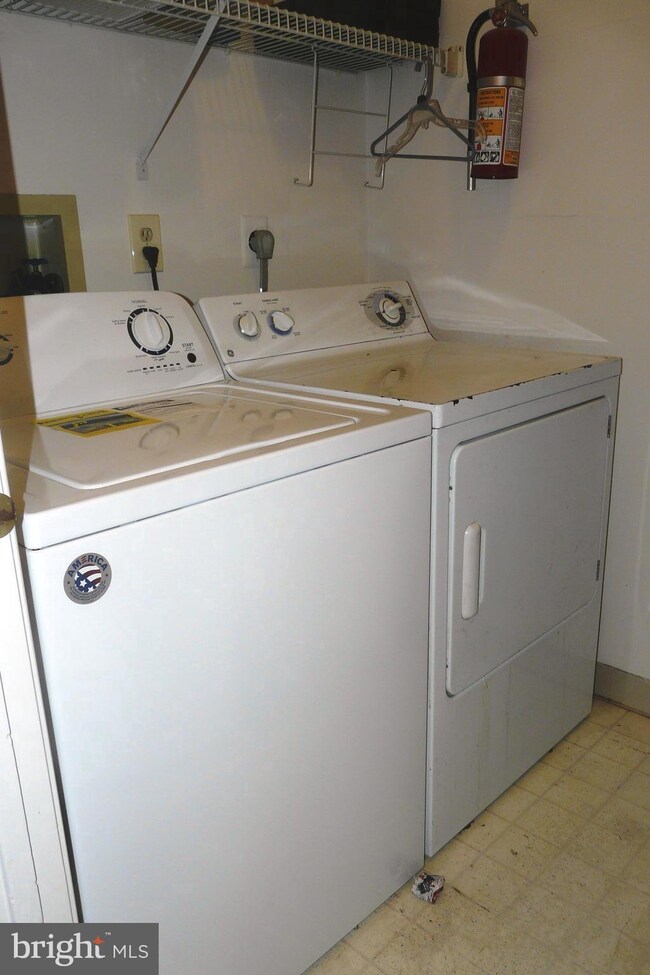 1603 Naomis Ct, North Wales, PA 19454 - photo 7