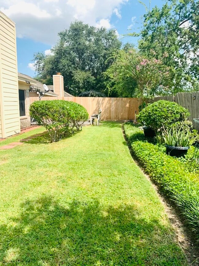 15135 New Hastings Dr, Houston, TX 77095 - photo 5