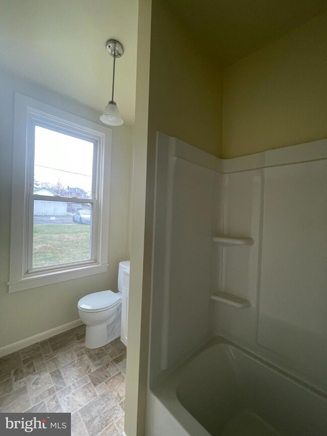 452 W 1st St unit 3, Birdsboro, PA 19508 - photo 5