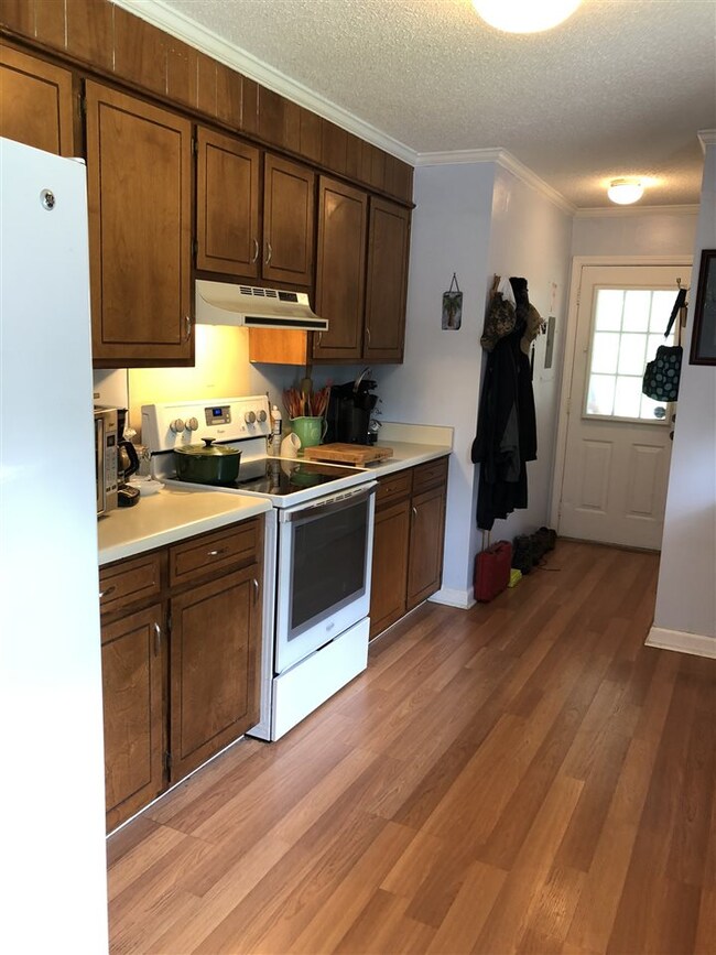 901 Southfield St, Inman, SC 29349 - photo 6