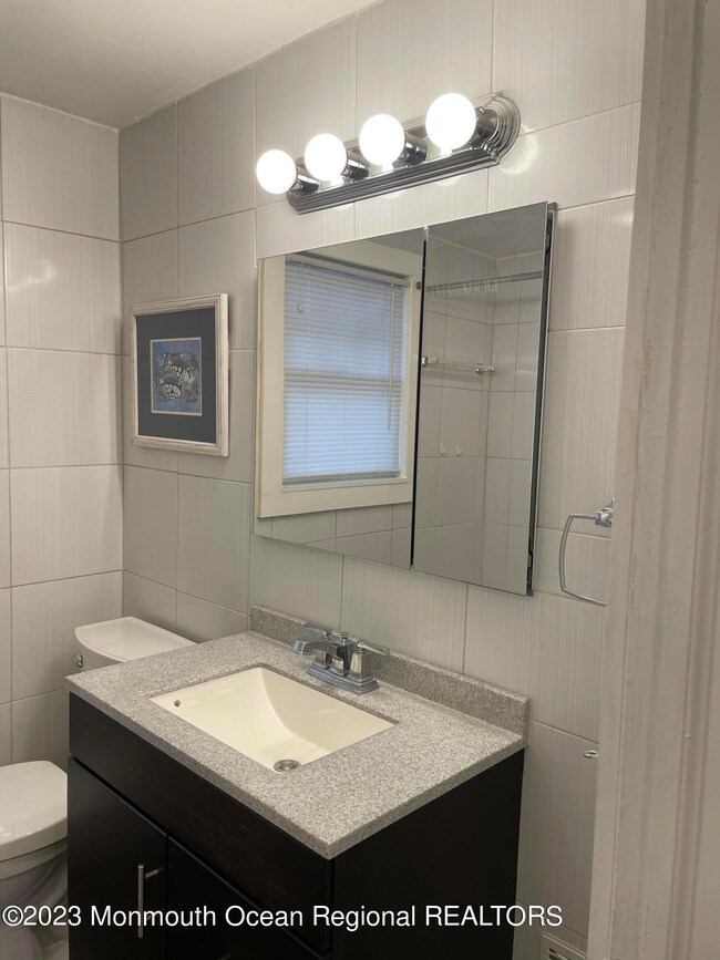 444 W Park Ave, Oakhurst, NJ 07755 - photo 7