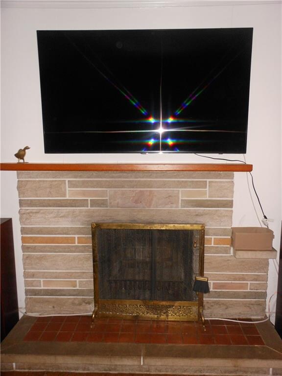 1633 N C St, Elwood, IN 46036 - photo 6