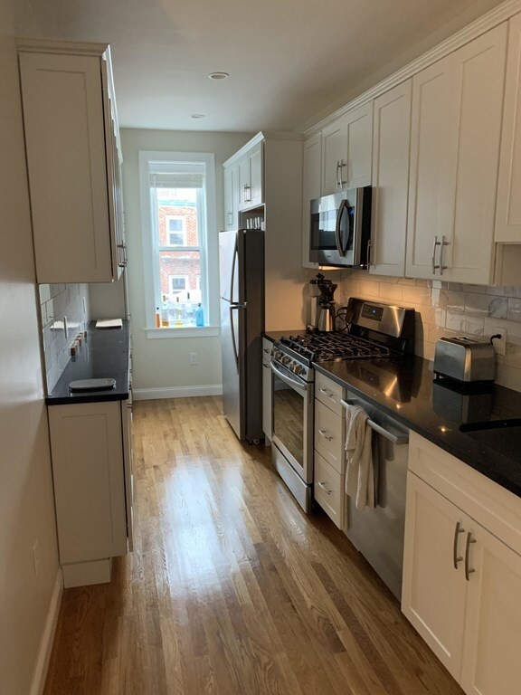 23 Clark St unit 9, Boston, MA 02109 - photo 5