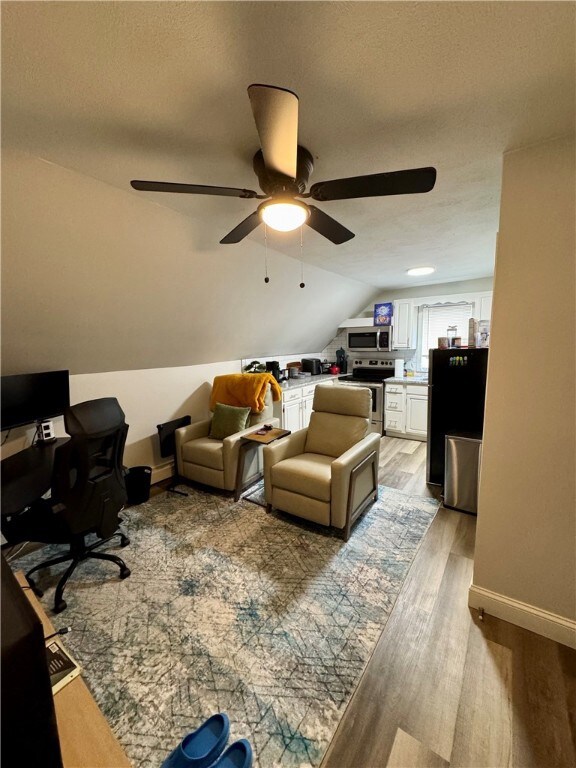 15 Rock St unit 2, Bristol, RI 02809 - photo 6