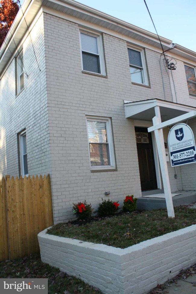 232 56th St NE, Washington, DC 20019 - photo 2