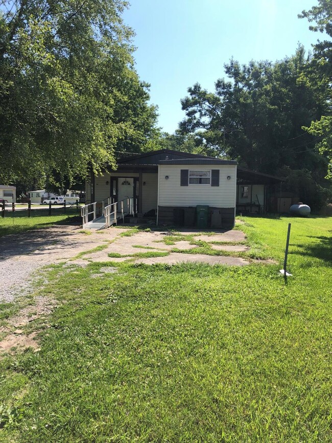 963 S Main St, Georgetown, OH 45121 - photo 2