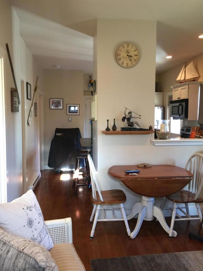 11 Atlantic Ave unit B, Provincetown, MA 02657 - photo 5