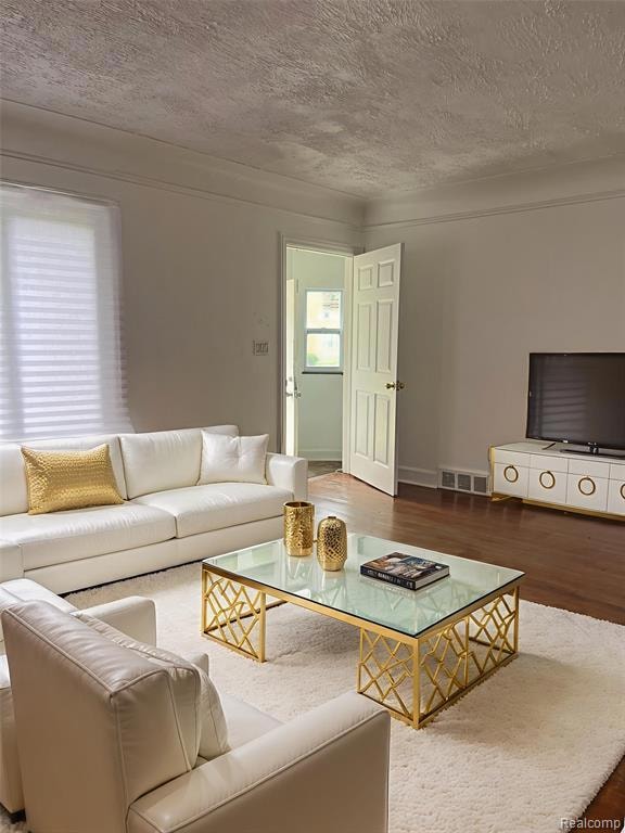 15475 Prest St, Detroit, MI 48227 - photo 2