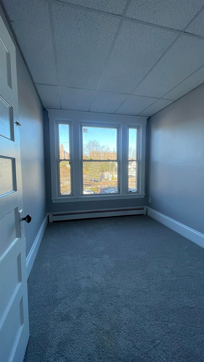 300 Main St unit 4D, Tilton, NH 03276 - photo 7