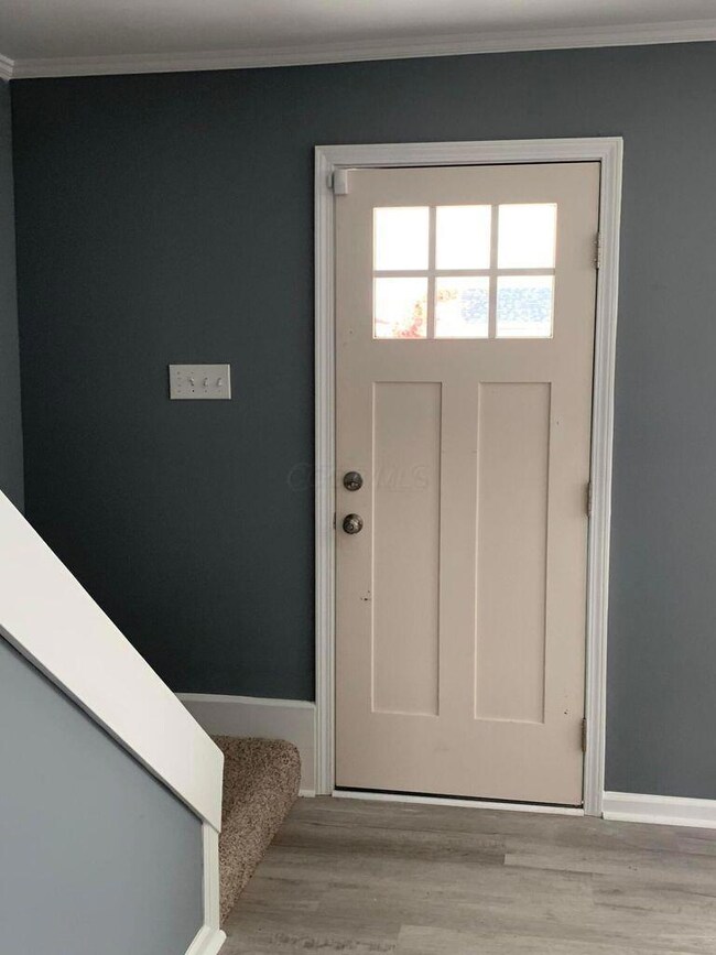 664 E Moler St, Columbus, OH 43207 - photo 3