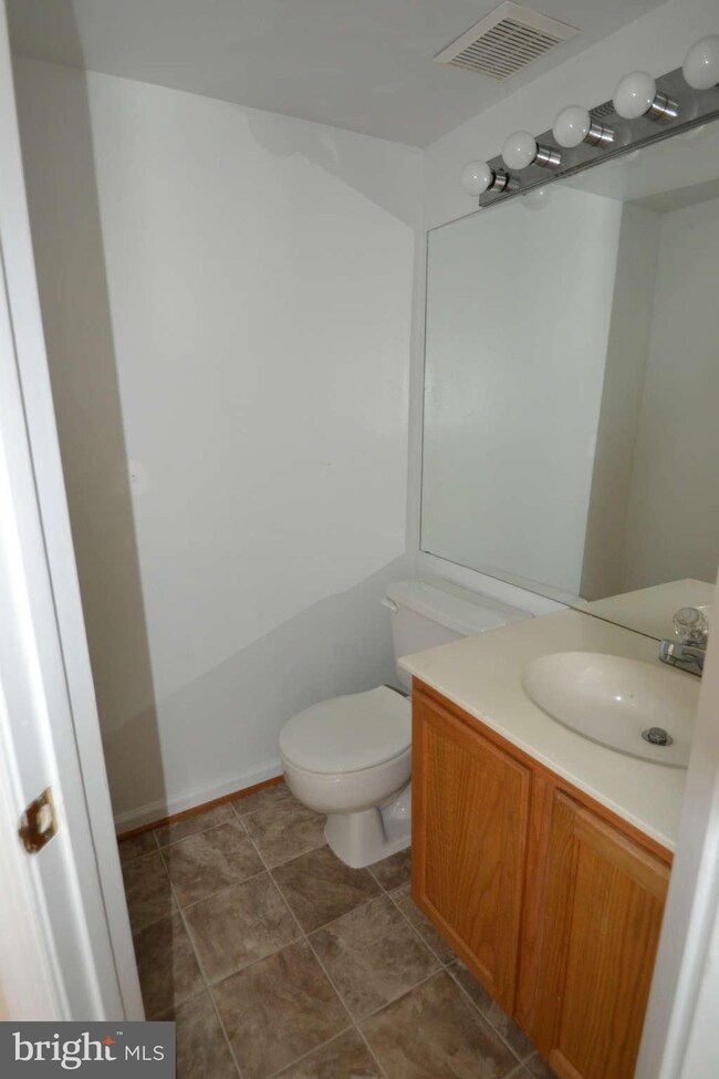 11193 Rienzi Place unit 204, Manassas, VA 20109 - photo 4