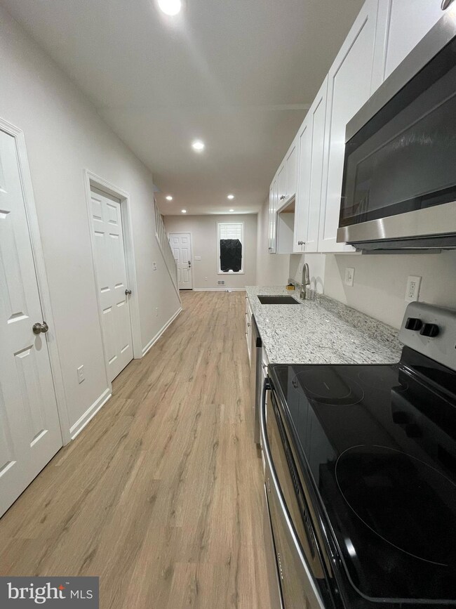 410 S Vincent St, Baltimore, MD 21223 - photo 5