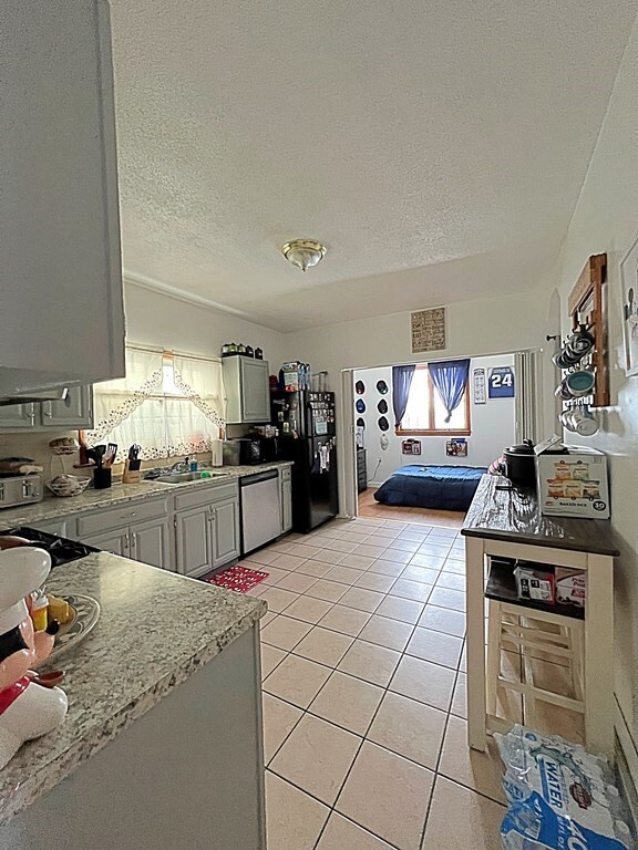 469 Windsor St unit 2, Cambridge, MA 02141 - photo 7