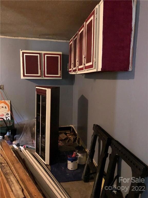 1812 Wilson W Lee Blvd, Statesville, NC 28677 - photo 5