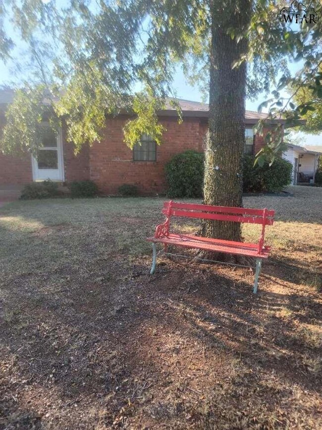 4001 Cynthia Ln, Wichita Falls, TX 76302 - photo 7