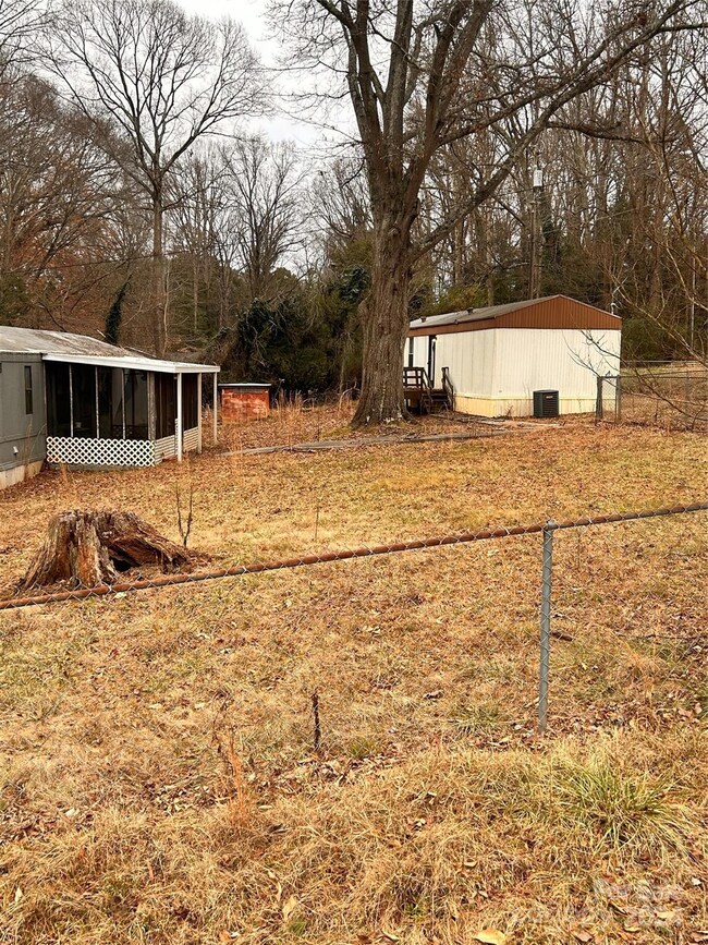 202 Walnut St, Belmont, NC 28012 - photo 2