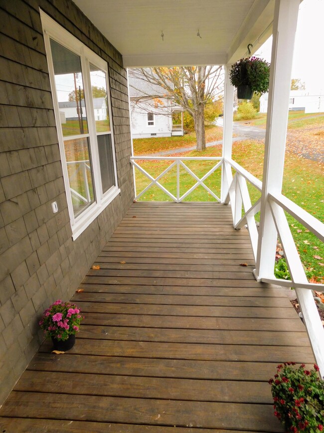45 Cedar St, Dover Foxcroft, ME 04426 - photo 5