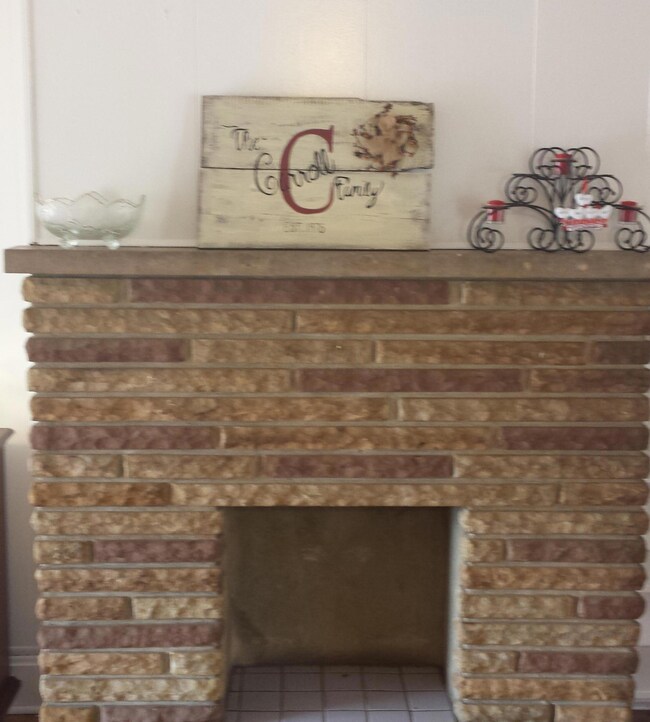 Decorative fireplace