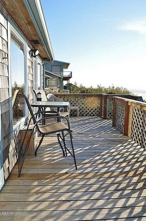 Sunny Deck