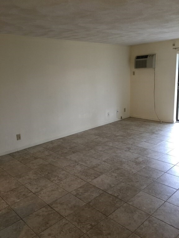 20 South St unit 9, Lynn, MA 01905 - photo 2