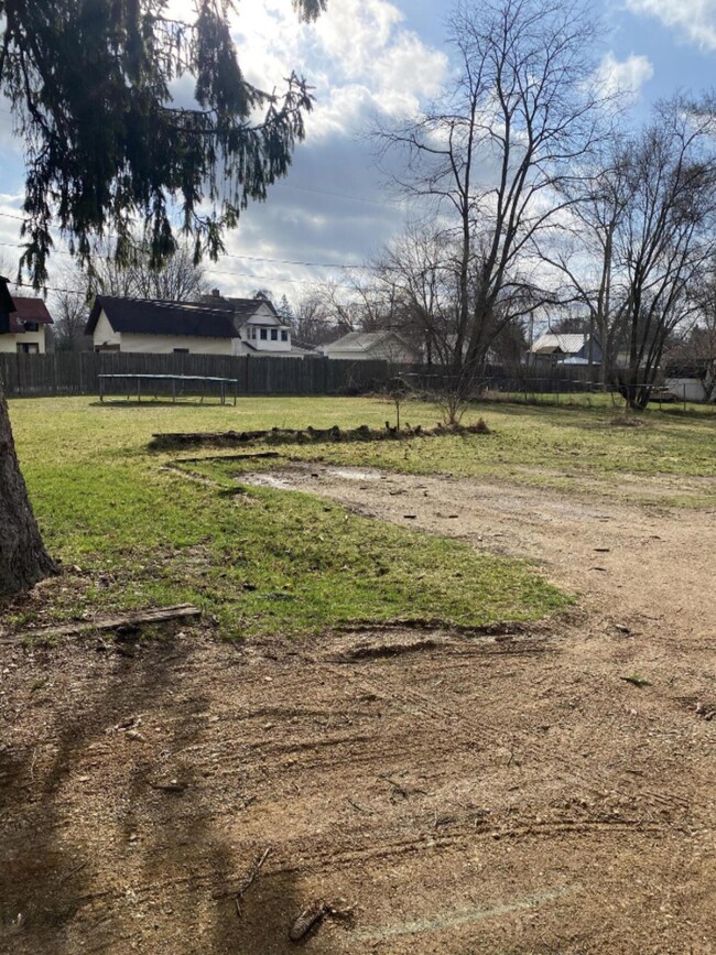 512 Church St, Wayland, MI 49348 - photo 5