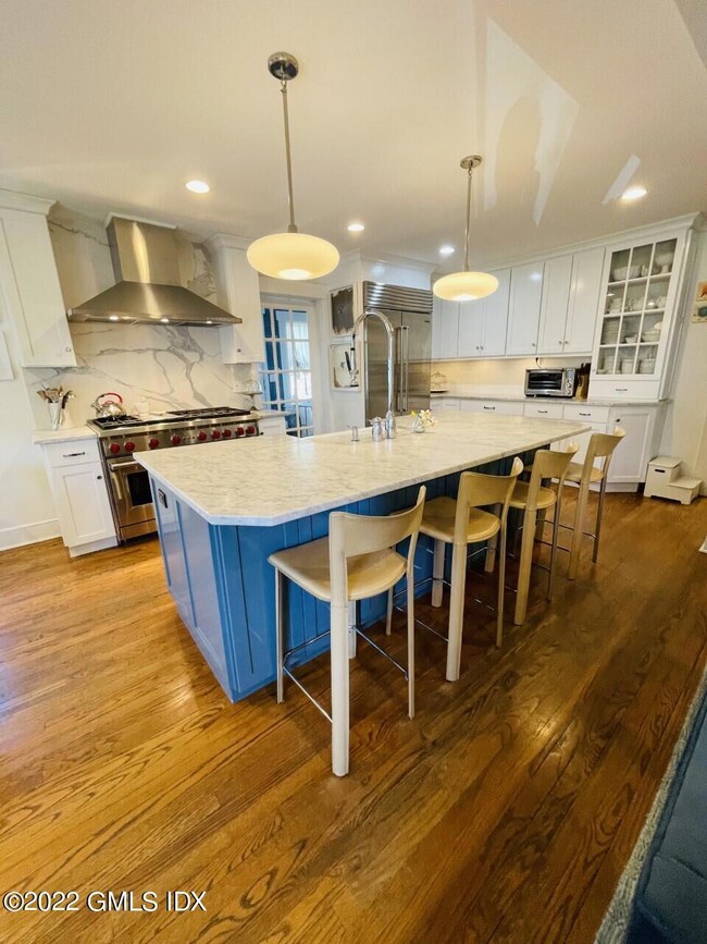 5 Waterfall Ln, Cos Cob, CT 06807 - photo 3