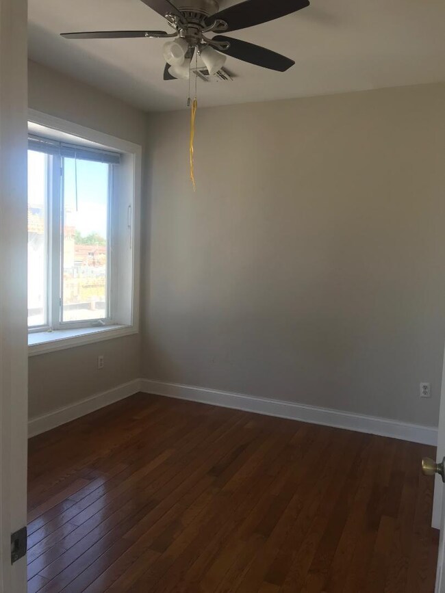 90 Court House Place unit 3F, Jersey City, NJ 07306 - photo 6