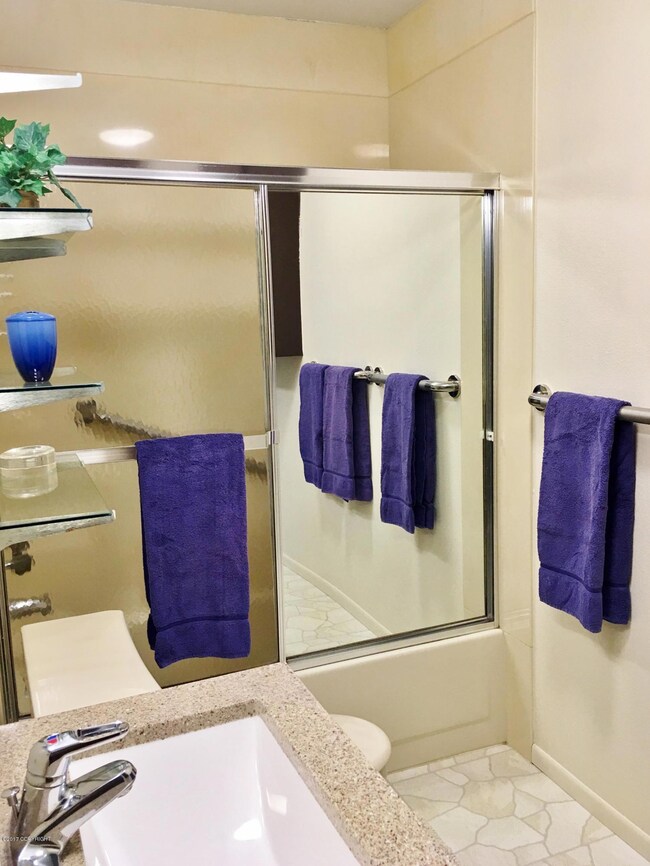 2230 E 52nd Ave unit 3, Anchorage, AK 99507 - photo 6