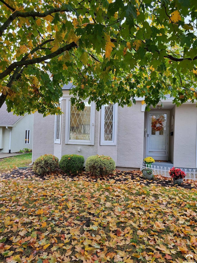 2728 Chipperfield Rd, Lawrence, KS 66047 - photo 3