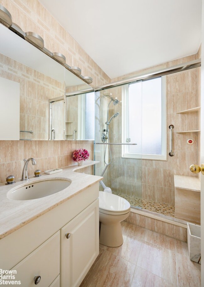 Brevard unit 27M, New York, NY 10022 - photo 6