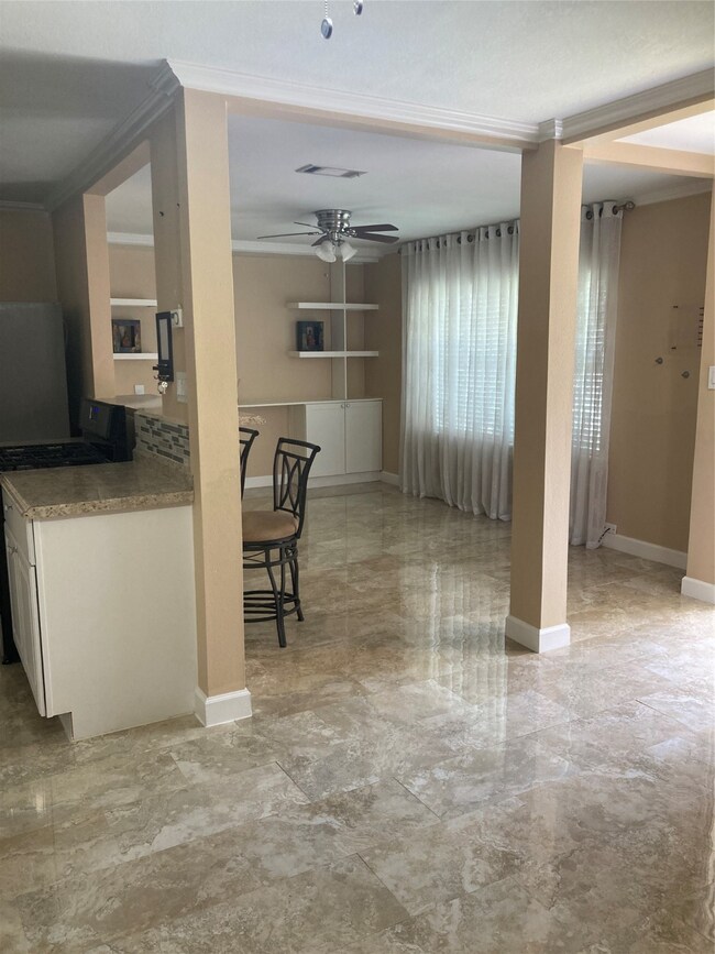 503 S Jack St, Alvin, TX 77511 - photo 4