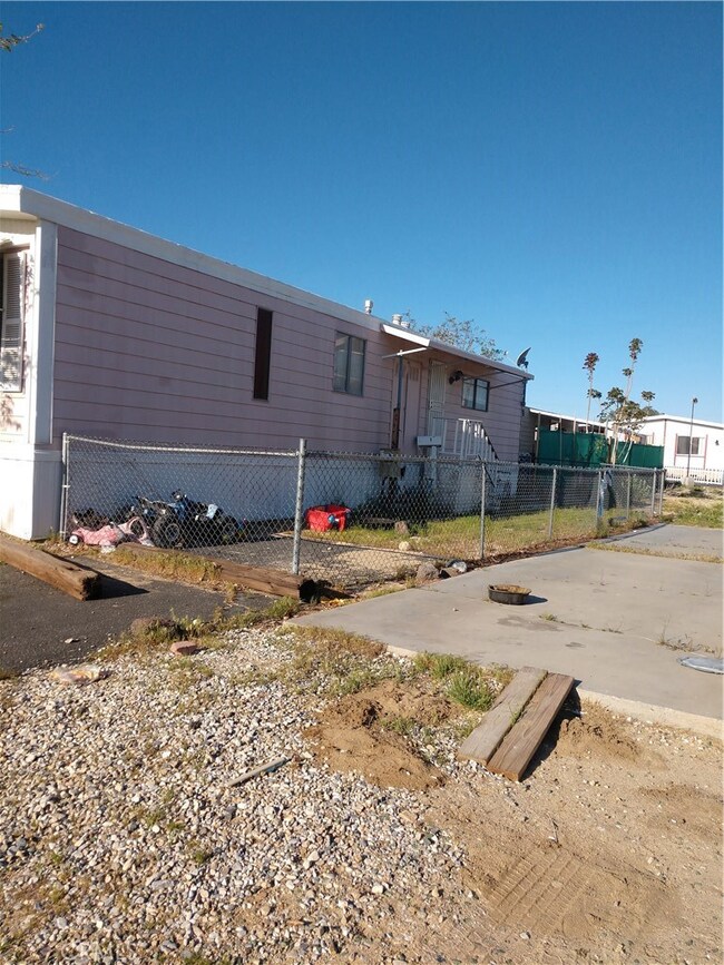 62475 29 Palms Hwy, Joshua Tree, CA 92252 - photo 2