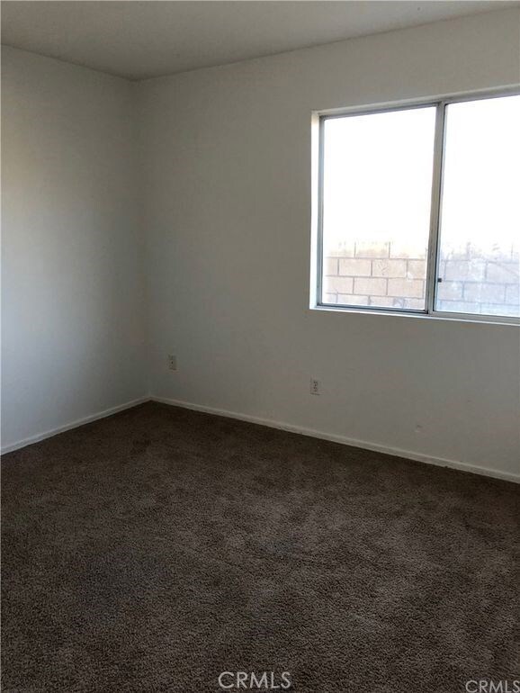 684 N 6th St, Blythe, CA 92225 - photo 4