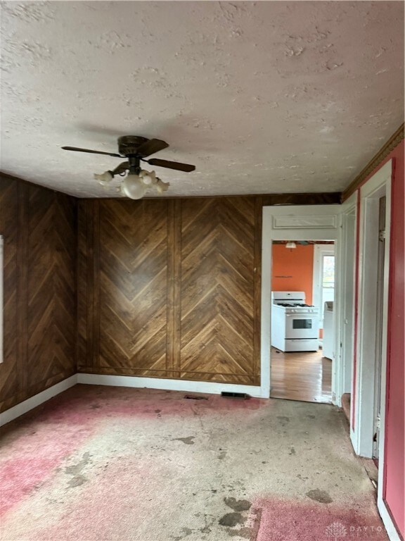 416 Garnsey St, Piqua, OH 45356 - photo 3