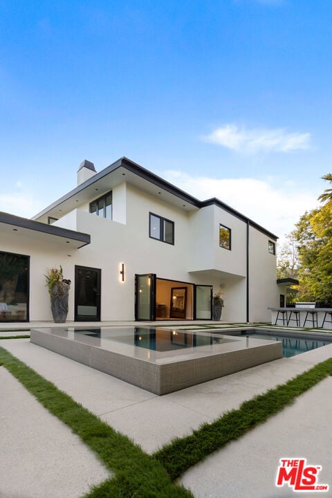 27187 Sea Vista Dr, Malibu, CA 90265 - photo 7