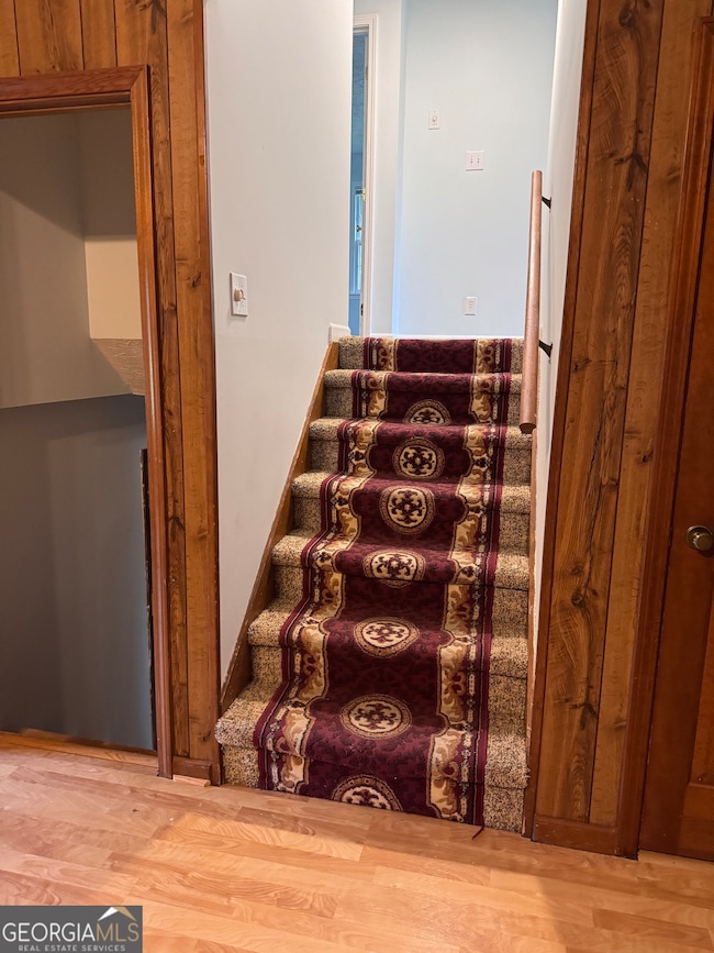 532 Villa Dr SW, Lilburn, GA 30047 - photo 5