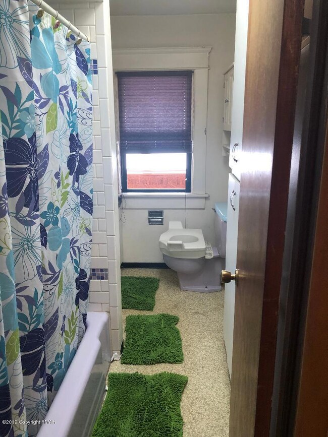 189 S Maple Ave, Kingston, PA 18704 - photo 7