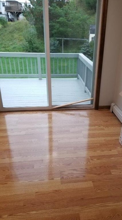 105 Atlanta St unit Left, Haverhill, MA 01832 - photo 4