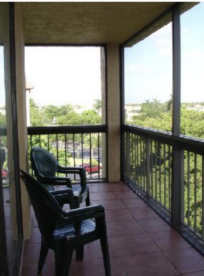 Lakeside Condominiums unit F511, Delray Beach, FL 33444 - photo 5