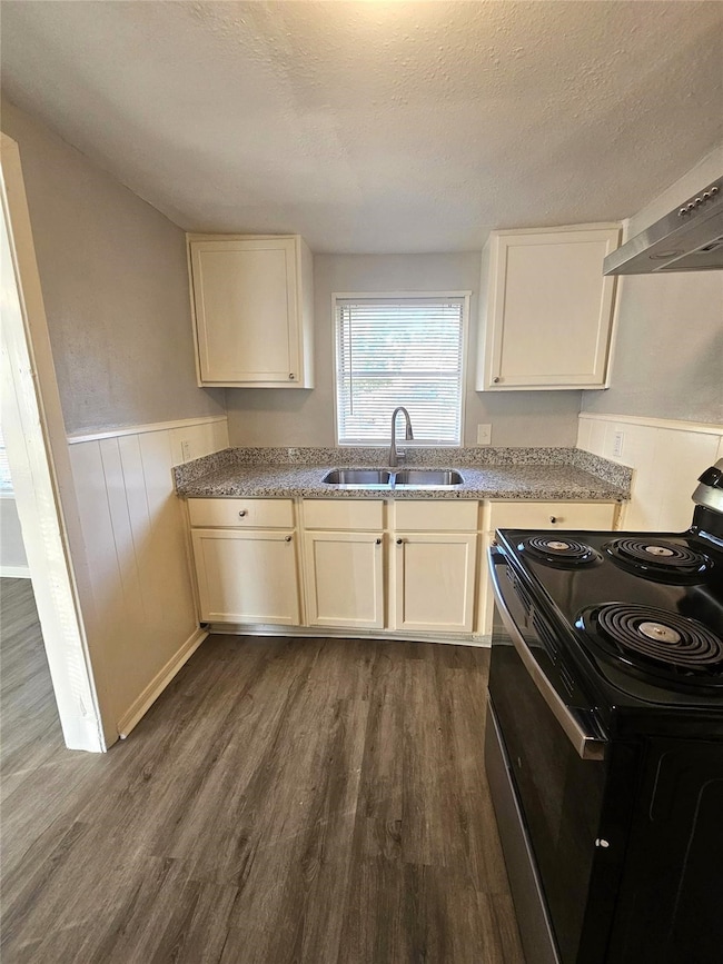 2919 Letulle Ave, Bay City, TX 77414 - photo 5