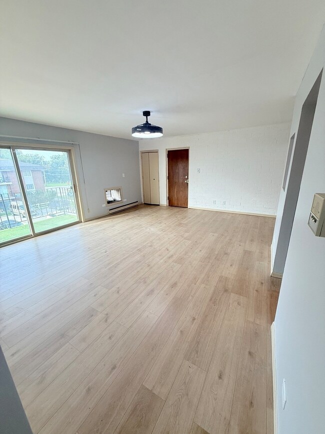 1925 Canal St unit 3D, Blue Island, IL 60406 - photo 2